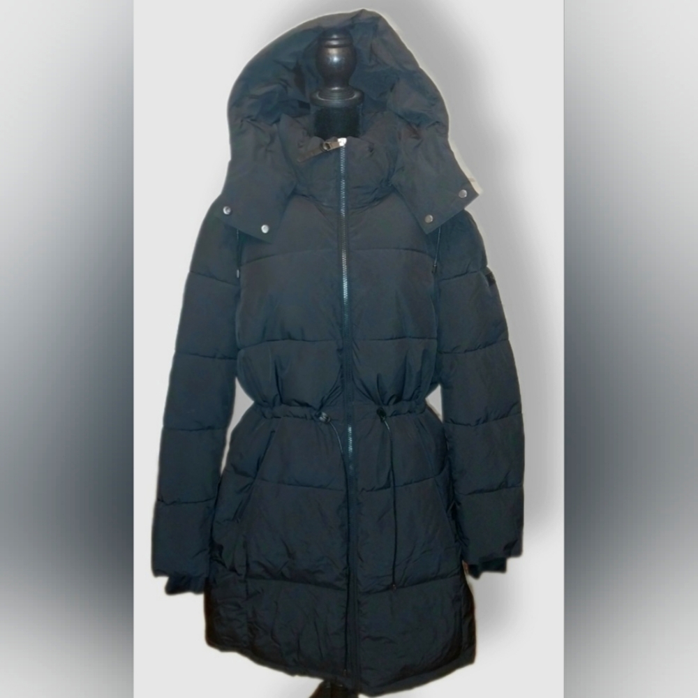 DKNY COAT,  LIGHTWEIGHT .